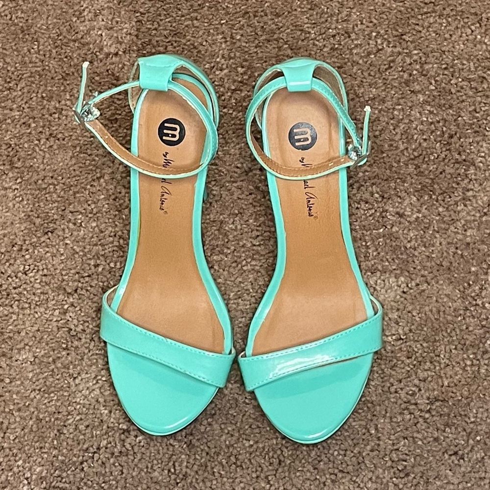 Michael Antonio heels mint